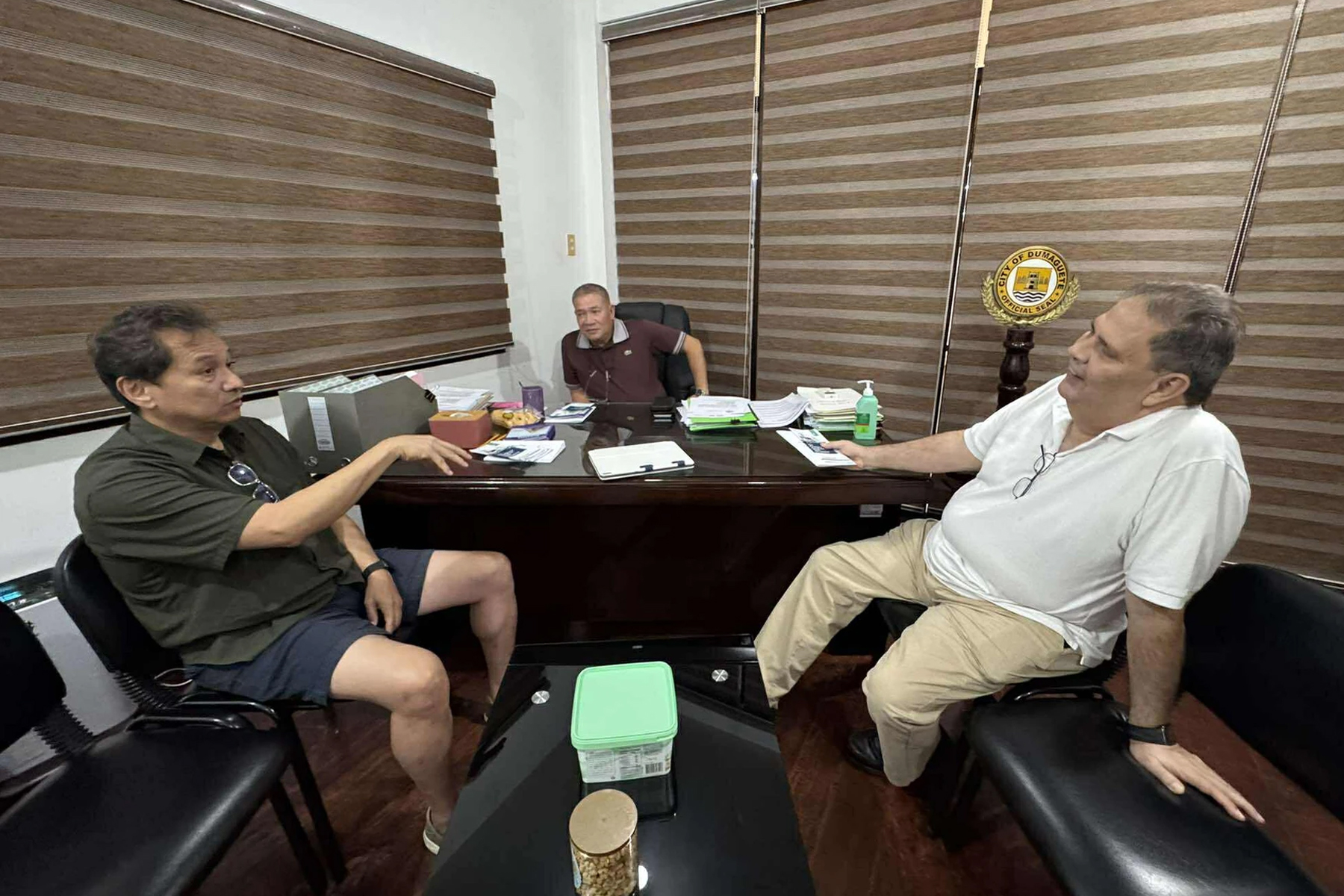President Dean Visits Vice Mayor Estanislao Alviola’s Office to Discuss Shoreline Protection, Pyrolysis Technology.